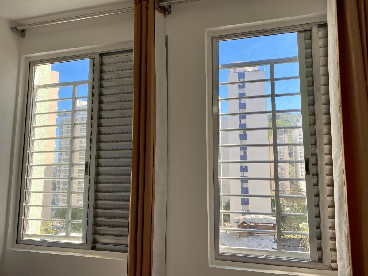 Apartamento Pitangueiras Guarujá Buitenkant foto